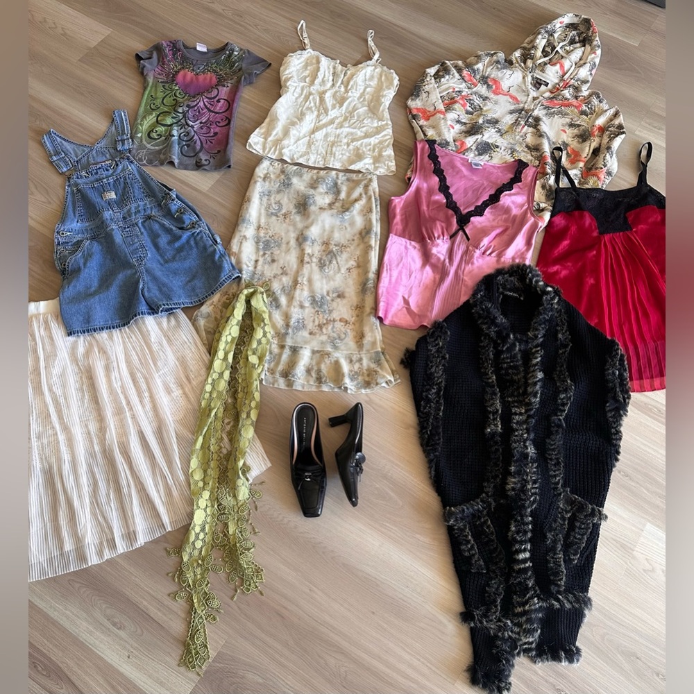 Vintage Y2K Resell lot Victorias Secret & More